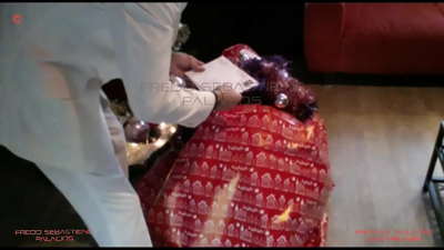 Mommy, Kuring meunang Natal kuring hadir bulu pirang mommy Jalang jeung burit badag gélo ngeunaan cock